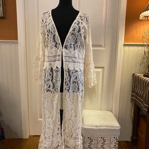 Adiva Ivory Lace Kimono